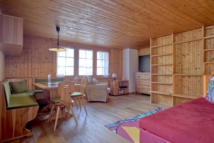 griwarent_apartment_wartstein1838_wohn_essbereich_17032025.jpg