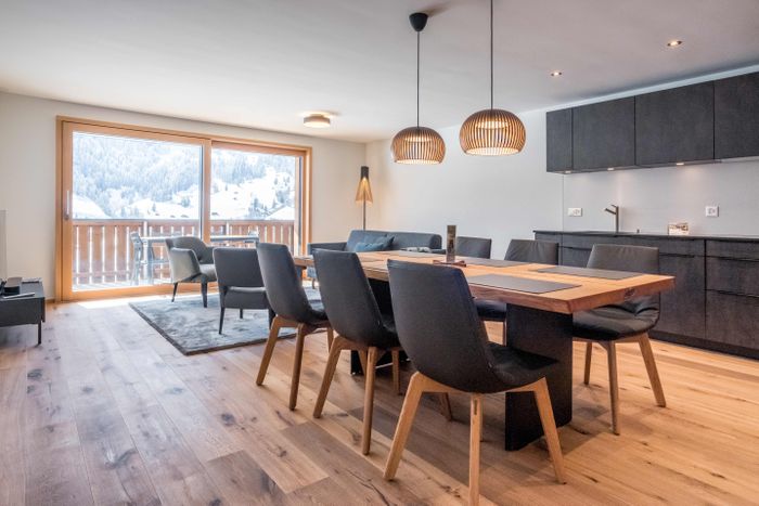 griwarent_apartment_walt_3.5_grindelwald_wohnzimmer_und_essbereich_3.jpg